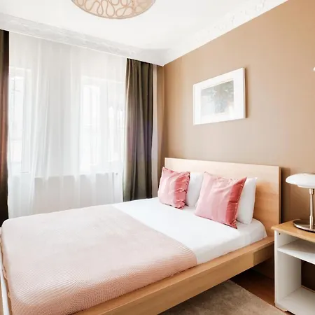 Flat W Balcony Near Taksim Square In Istiklal اسطنبول