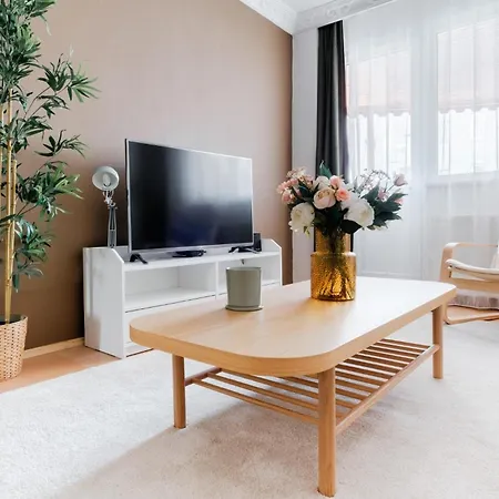 شقة Flat W Balcony Near Taksim Square In Istiklal اسطنبول